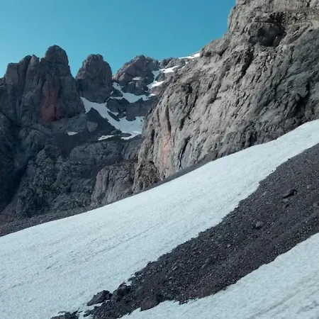 Picos De Europa Santa Maria de Valdeón